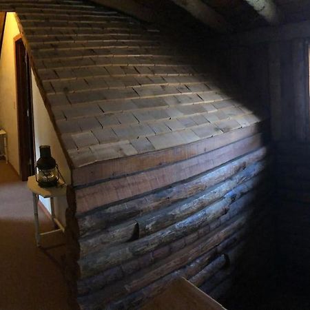 Acorn Resort A Unique Retreat Cabin, 13 Acres Land Блумингтон Экстерьер фото