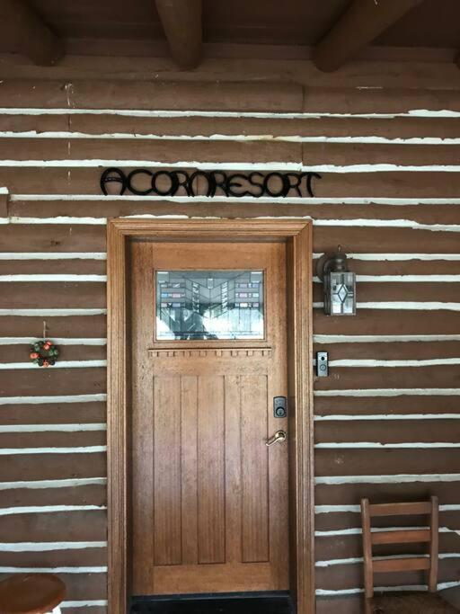 Acorn Resort A Unique Retreat Cabin, 13 Acres Land Блумингтон Экстерьер фото