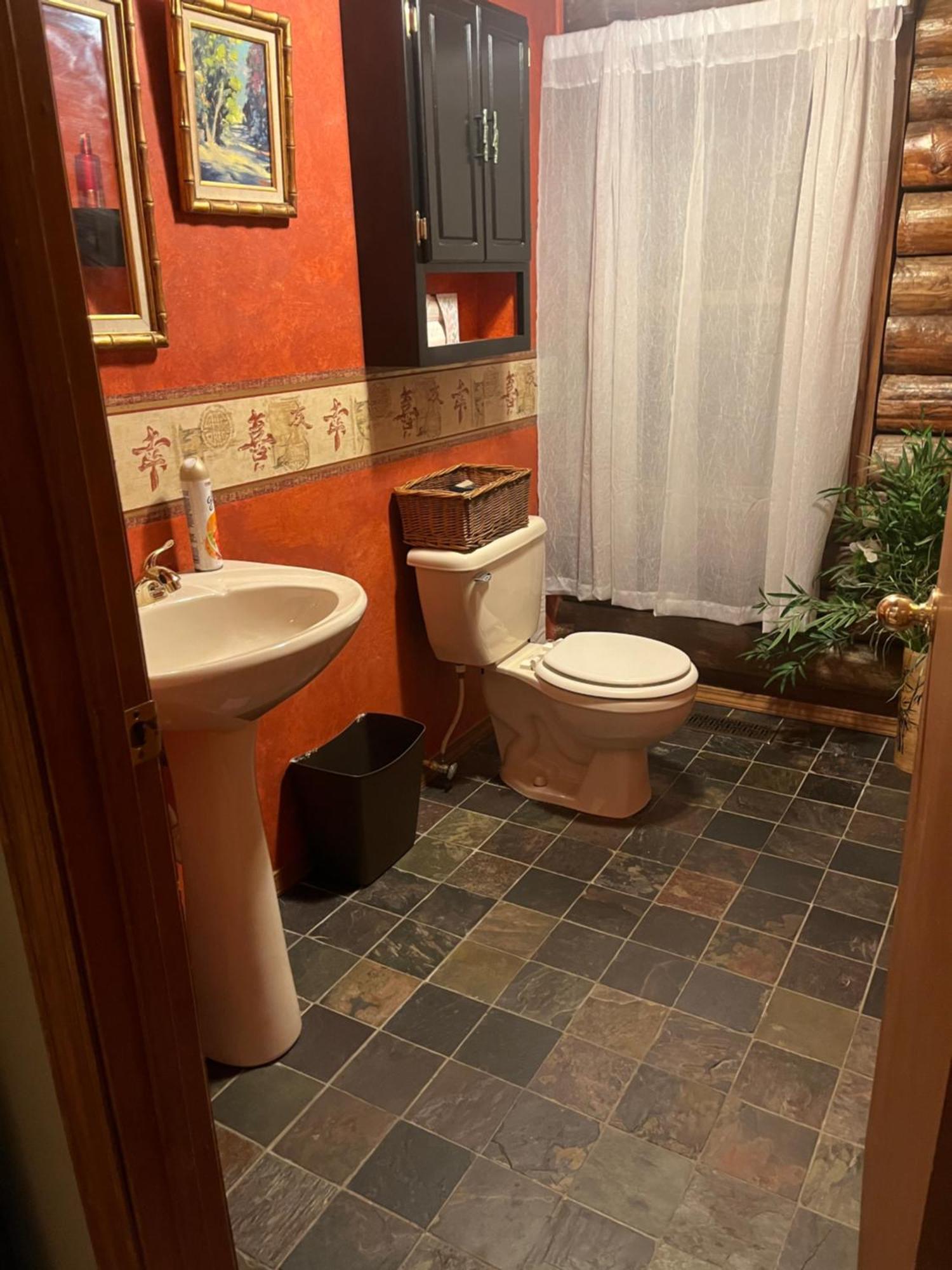 Acorn Resort A Unique Retreat Cabin, 13 Acres Land Блумингтон Экстерьер фото